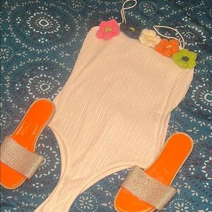 Floral Accent Bodysuitszs & Sandals sz7